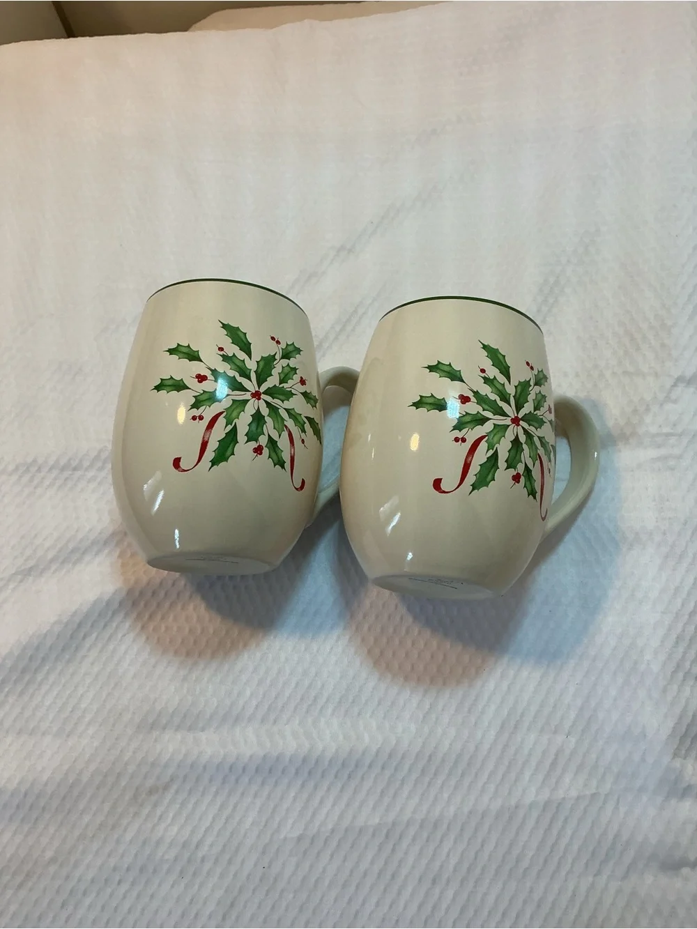 Lenox Holiday Poinsettia Ivory and Green Mugs - Set of 2